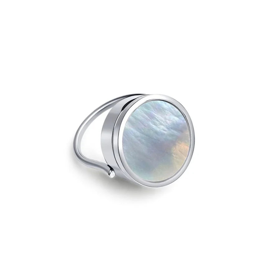 Pearl lip ring